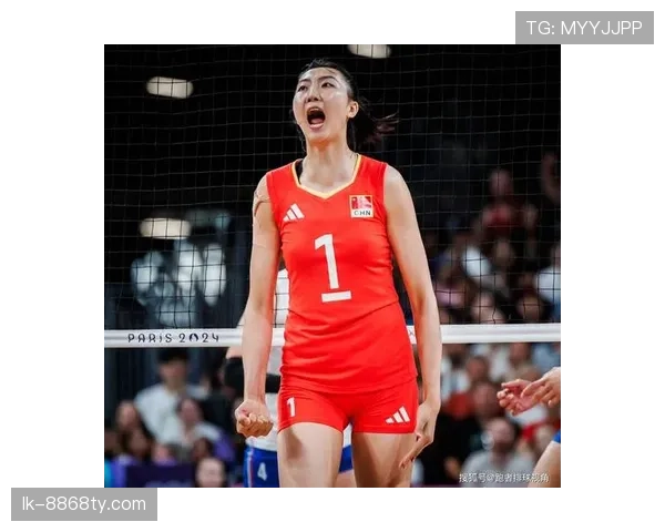 袁心玥比赛间隙居然泡澡到满脸通红，正常人能做到？