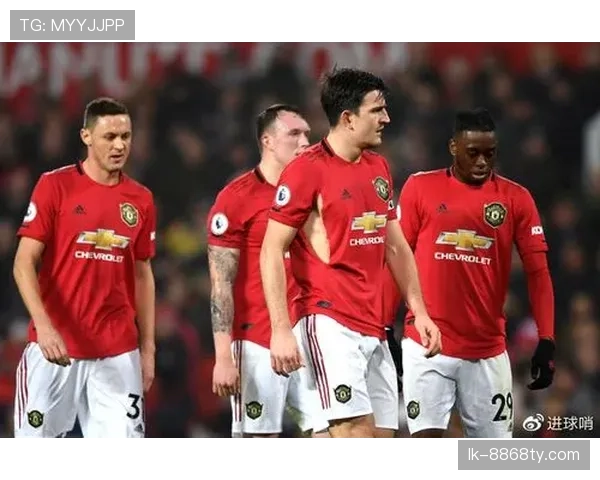 曼联“伪复兴”问题出现阶段性变化，是否影响球队赛季走势引发关注