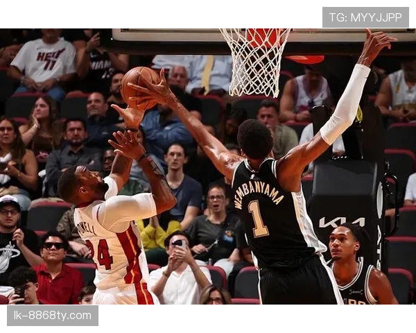 洛瑞挡拆突破提升球队进攻效率拉开季后赛胜负差距