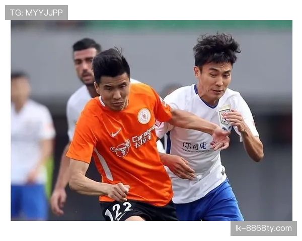 乔纳森·克劳斯近期跑位积极，连续制造威胁，主导边路进攻体系